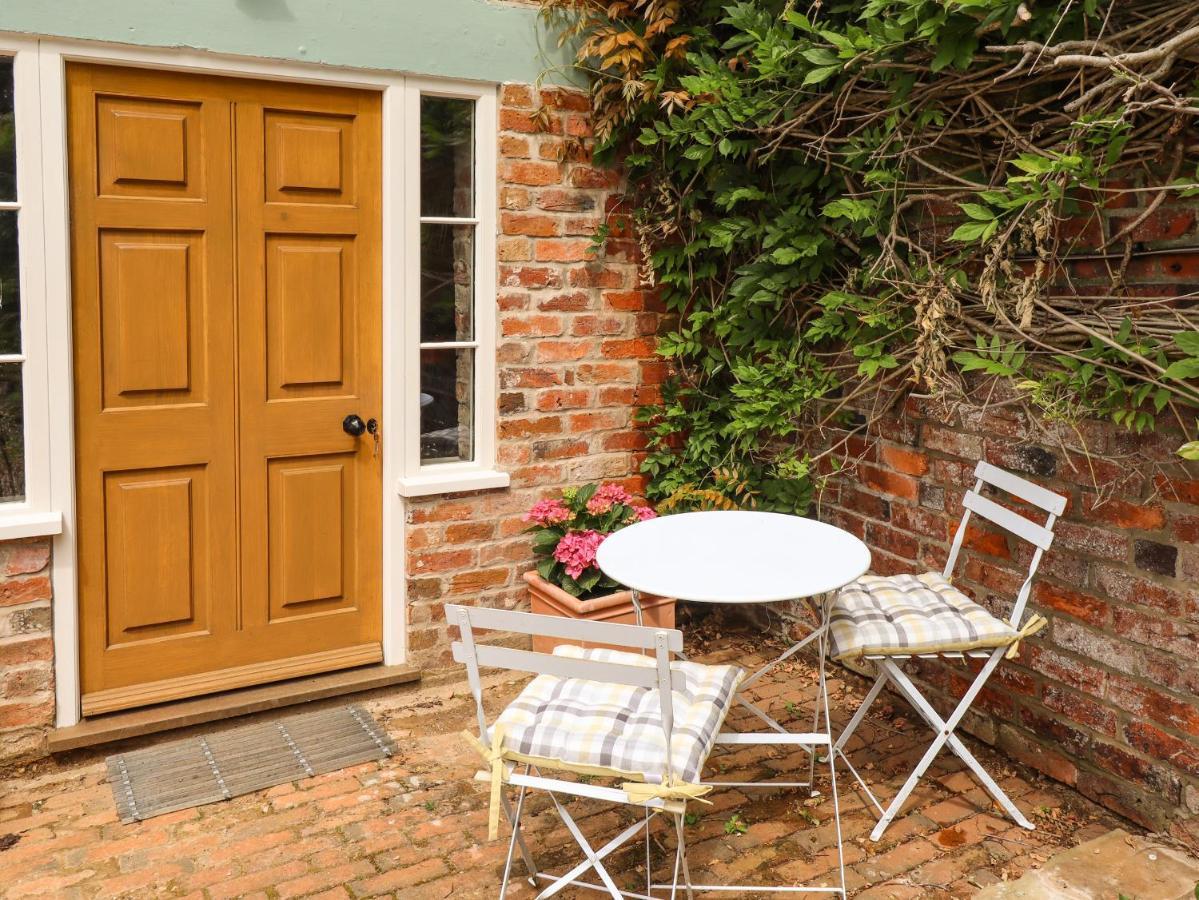 The Old Mower Shed Villa Grantham Exterior photo