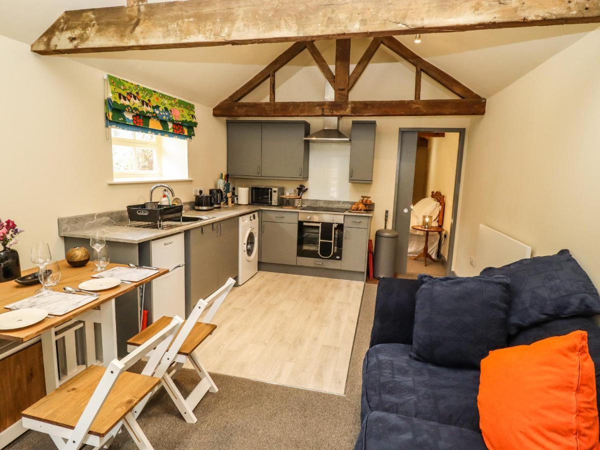The Old Mower Shed Villa Grantham Exterior photo